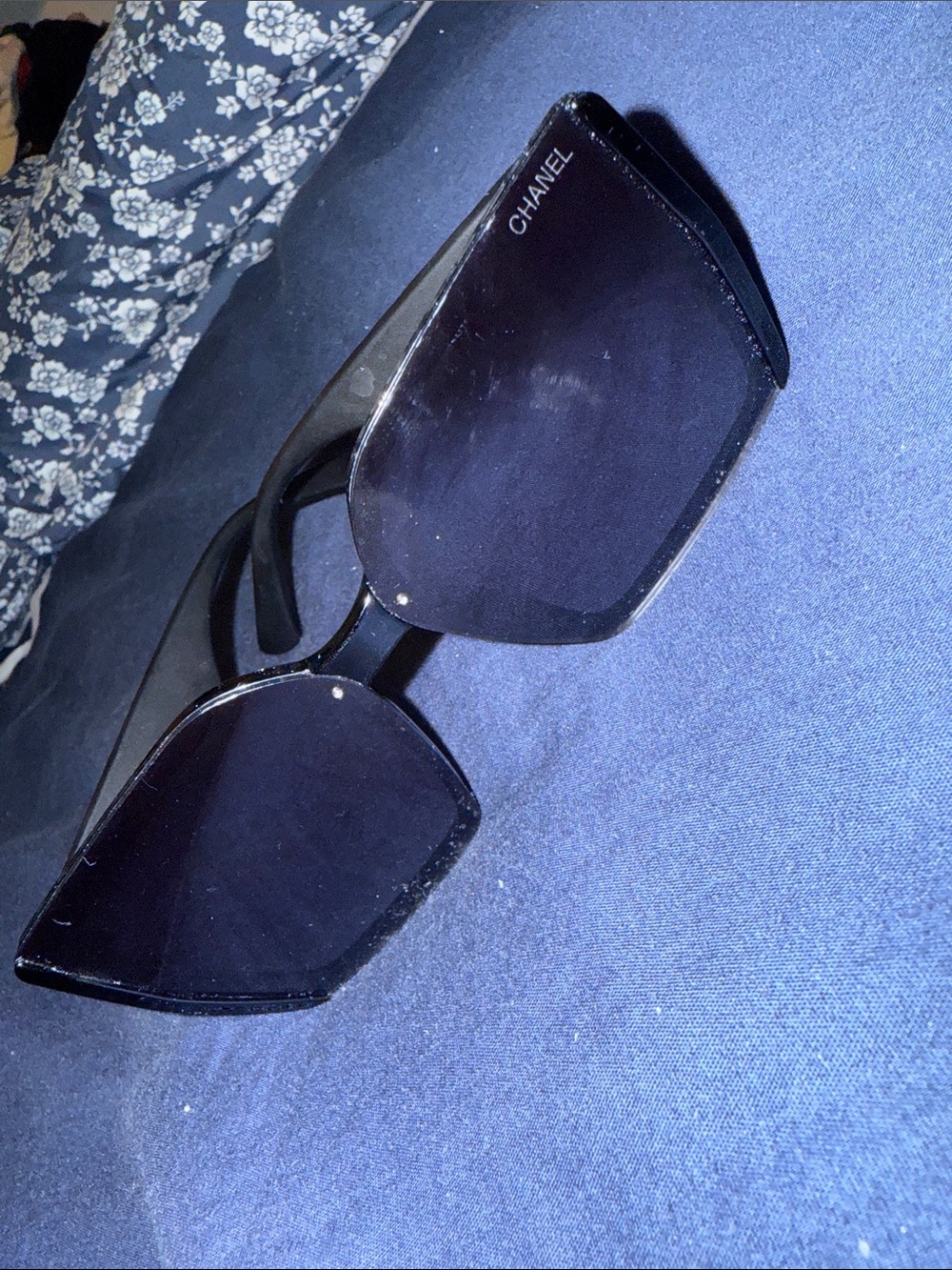 CHANEL Black Quilted Sunglasses with Gold CC Accents - Picture 2 of 9
